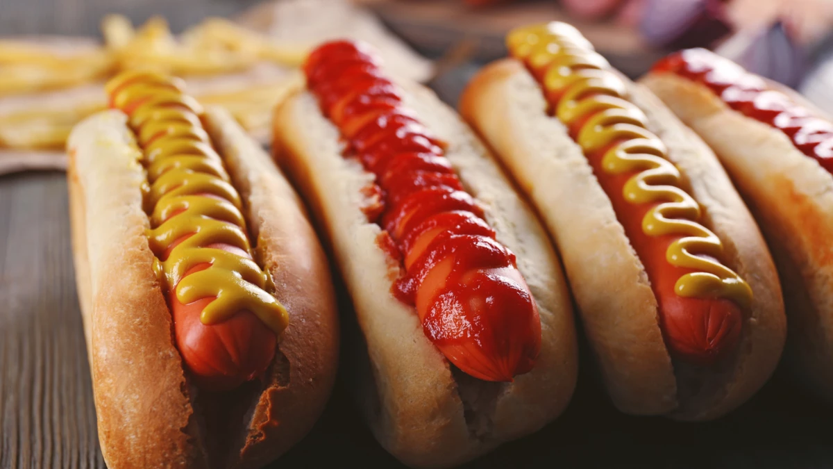 can cats eat hot dogs? Everything You Need to Know